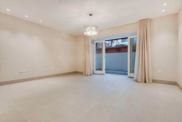 1 Bedroom Apartment To Rent In Hampstead Heights, Fitzjohns Avenue, Hampstead, NW3