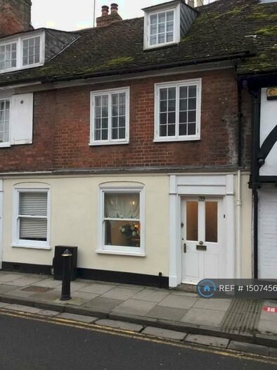 4 Bedroom Semi-Detached House To Rent In New Street, Salisbury, SP1