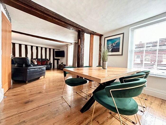 2 Bedroom Flat To Rent In High Street, Ware, SG12