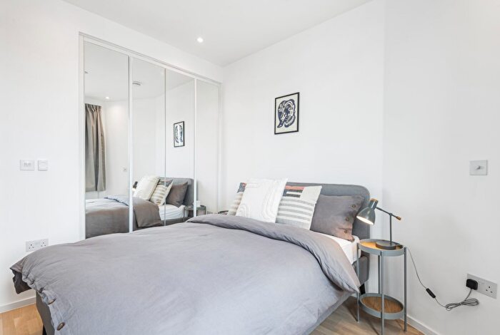 1 Bedroom House To Rent In Queens Rd, , Bristol, RG1