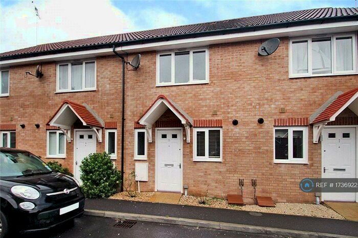 2 Bedroom Terraced House To Rent In Gratwicke Drive, Wick, Littlehampton, BN17