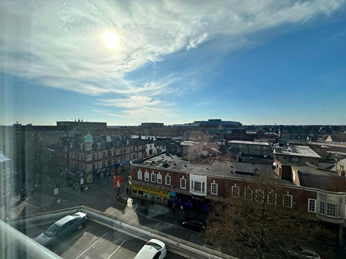 2 Bedroom Apartment To Rent In Broadway, Peterborough, PE1