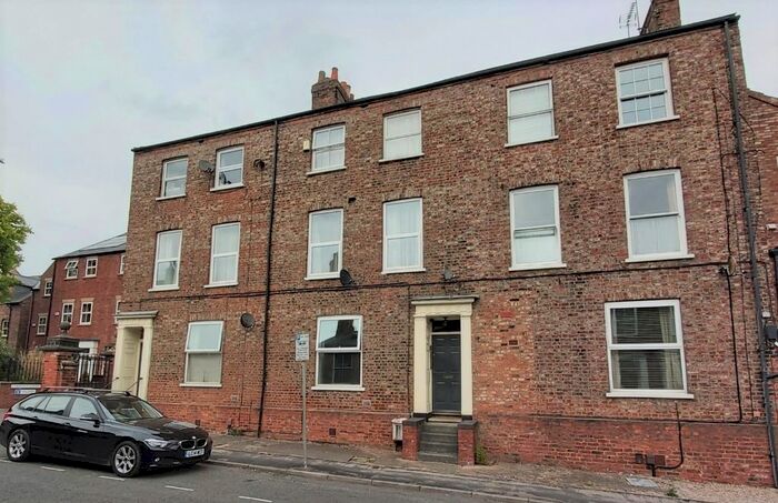 1 Bedroom Flat To Rent In Penleys Grove Street, The Groves, York, YO31