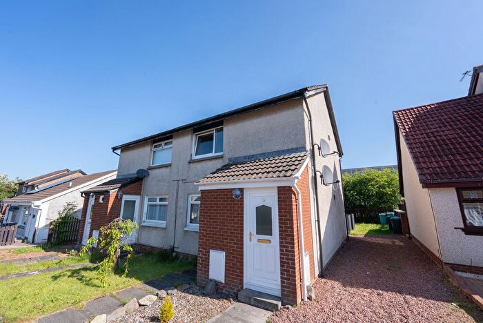 1 Bedroom Flat For Sale In Macdonald Grove, ML4