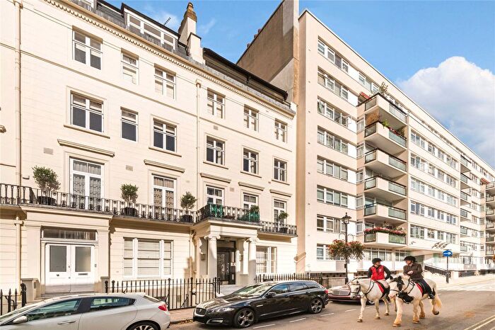 2 Bedroom Flat For Sale In Bathurst Street, Hyde Park, W2