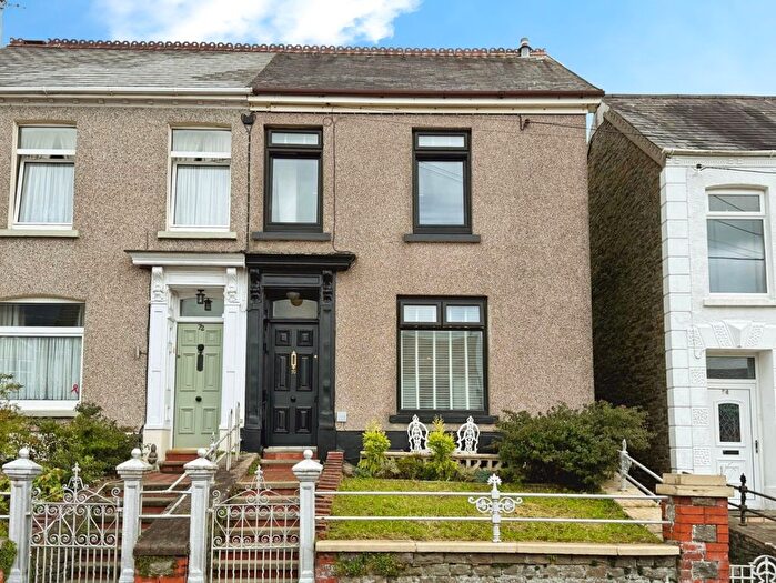3 Bedroom Semi-Detached House For Sale In Tyn Y Bonau Road, Pontarddulais, Swansea, West Glamorgan, Sa, SA4