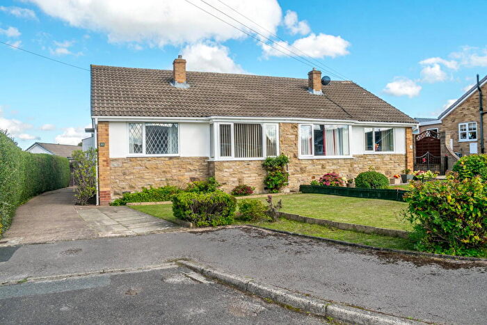 2 Bedroom Semi-Detached Bungalow For Sale In Ridge Close, Skelmanthorpe, Huddersfield, HD8