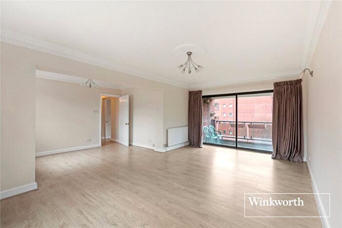 2 Bedroom Apartment To Rent In Spencer Close, Finchley, London, N3