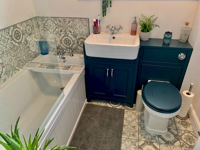 3 Bedroom End Of Terrace House For Sale In Connaught Drive, Kirk