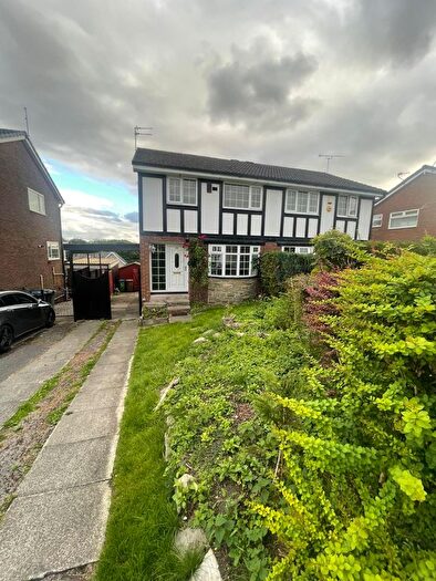 3 Bedroom Semi-Detached House To Rent In Augusta Close, Rochdale, OL12