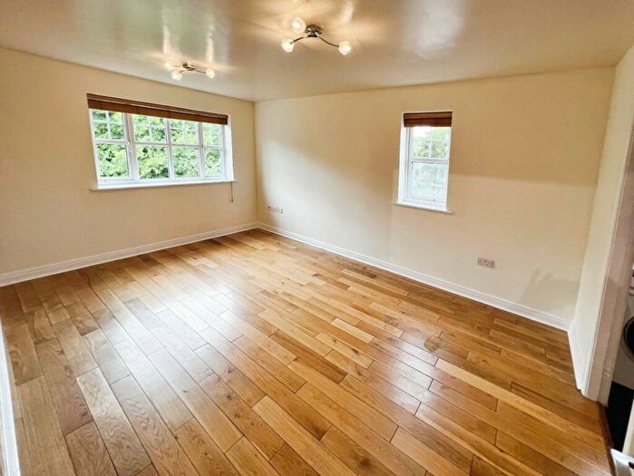 2 Bedroom Flat To Rent In Ellesmere Green, Eccles, Manchester, Greater Manchester, M30