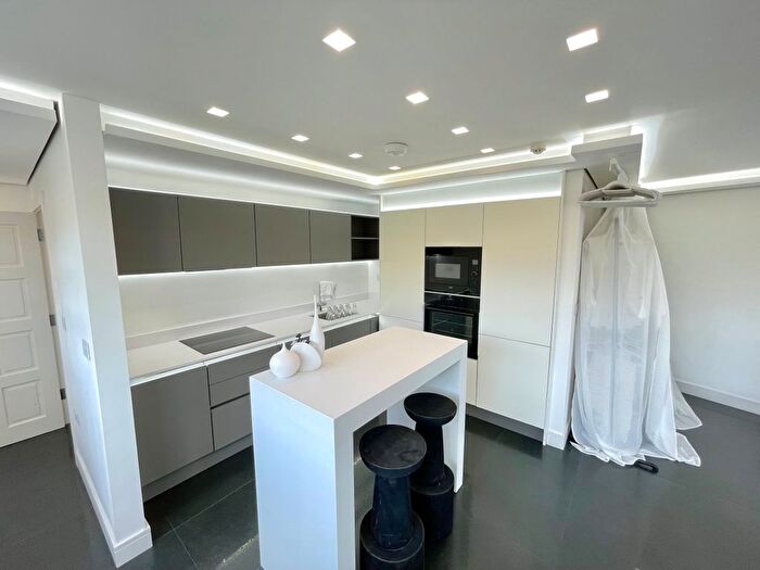 1 Bedroom Flat To Rent In Royal College Street, Camden, NW1