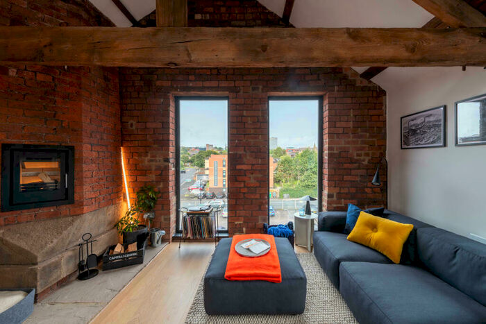 3 Bedroom Apartment To Rent In Milton Street, Sheffield, S3