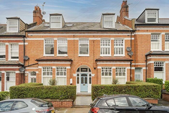 1 Bedroom Flat To Rent In Terrapin Road, Balham, SW17