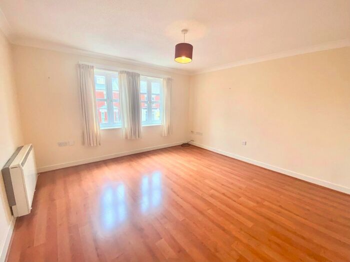 2 Bedroom Flat To Rent In Heworth Mews, York, North Yorkshire, YO31