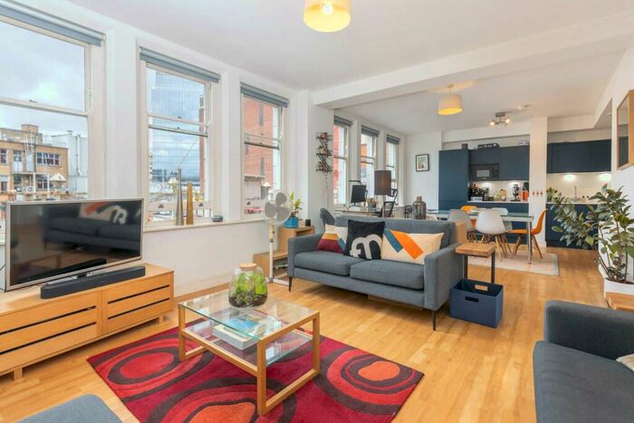 1 Bedroom Apartment To Rent In Essex House, Temple Street, B2