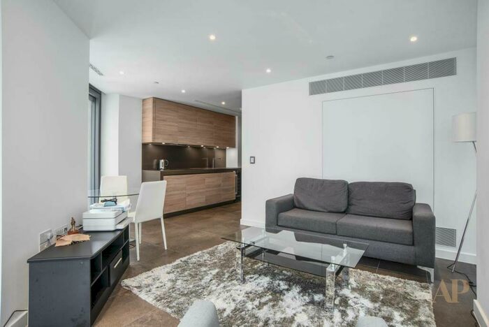2 Bedroom Apartment To Rent In Chronicle Tower, Lexicon, City Road, Angel, Shoreditch, London, EC1V