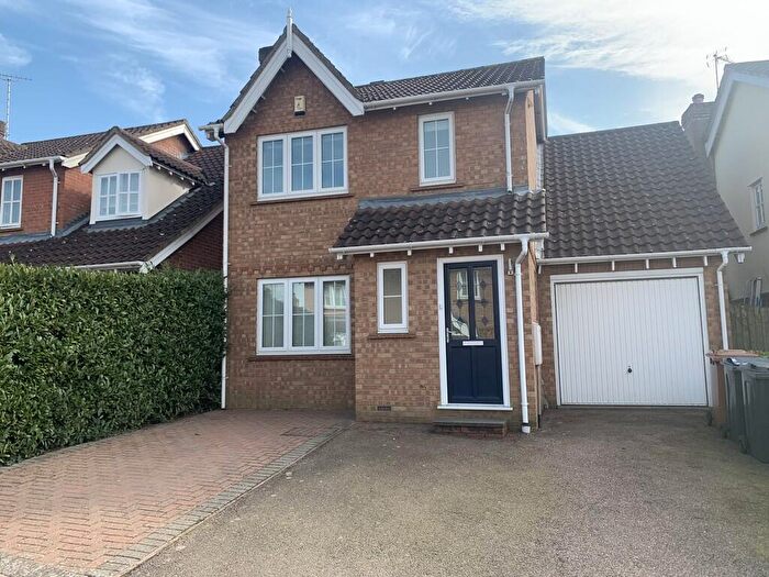 3 Bedroom Detached House To Rent In Martins Drive, Hertford, SG13