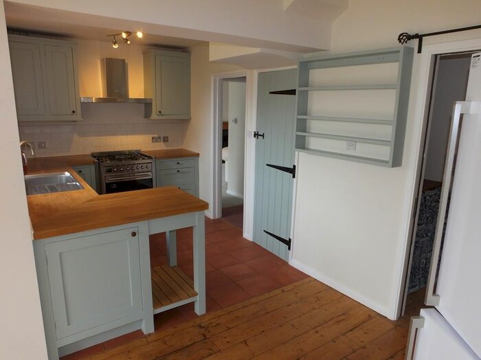 4 Bedroom Semi-Detached House To Rent In Cross Way, Lewes, BN7