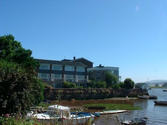 2 Bedroom Flat To Rent In Strand Court, Topsham, Exeter, EX3