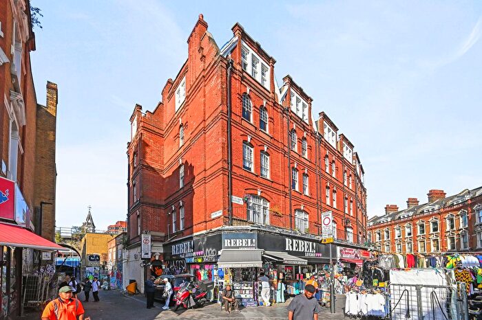 2 Bedroom Flat To Rent In Electric Avenue, London, SW9