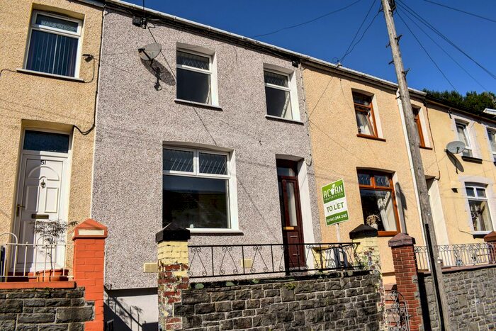 3 Bedroom Terraced House To Rent In Woodland Road, Pontygwaith, CF43