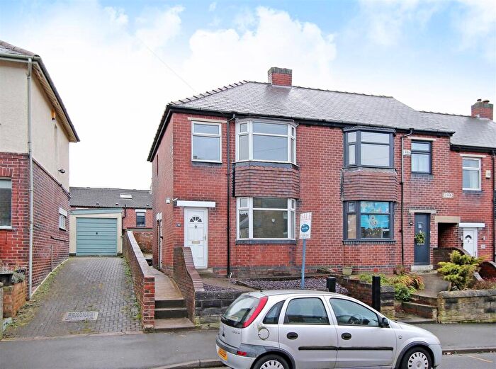 3 Bedroom Semi-Detached House To Rent In Toftwood Road, Sheffield, S10