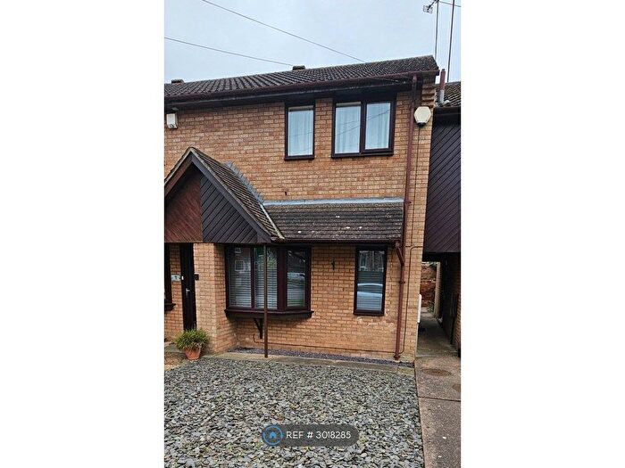 2 Bedroom Terraced House To Rent In Wintern Court, Gainsborough, DN21