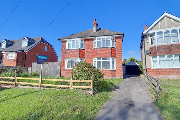 3 Bedroom Detached House For Sale In Weston Lane, Woolston, SO19