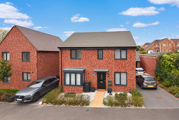 4 Bedroom Detached House For Sale In Elizabeth Road, Cullompton, EX15