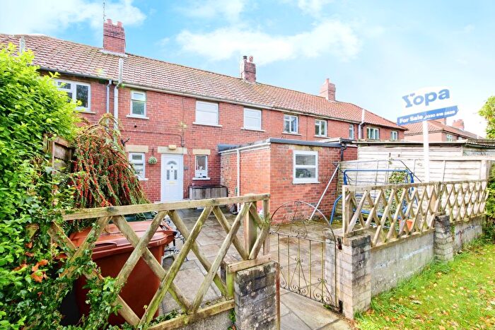 3 Bedroom Terraced House For Sale In St. Hildas Walk, York, YO62
