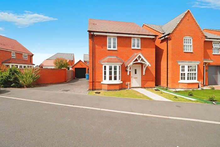 3 Bedroom Semi-Detached House For Sale In Elwick Road, Stenson Fields, Derby, DE24