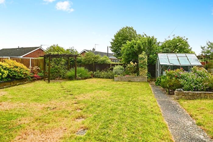 3 Bedroom Detached Bungalow For Sale In Pine Mall, Heacham, King'S Lynn, PE31