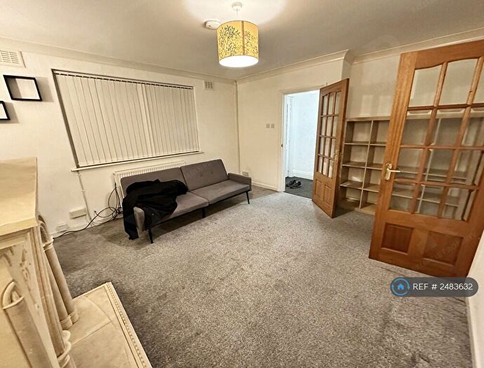 3 Bedroom Semi-Detached House To Rent In Malton Road, Worsley, Manchester, M28