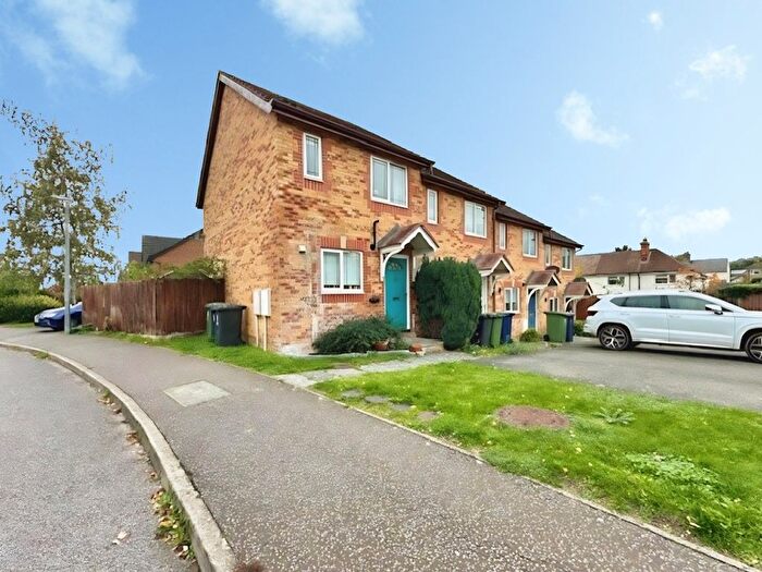 2 Bedroom End Of Terrace House To Rent In Wheat Croft, Cambridge, CB21