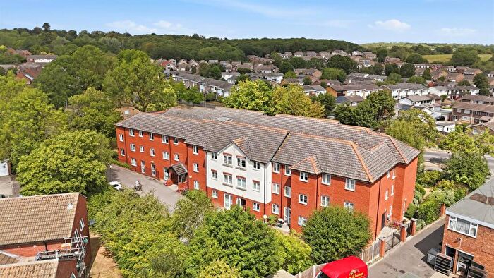 1 Bedroom Retirement Property For Sale In Southend Road, Billericay, CM11