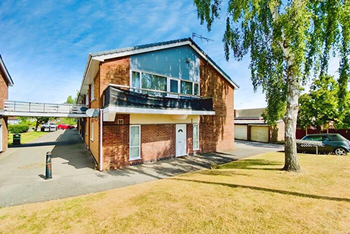 2 Bedroom Flat For Sale In Cherry Tree Court, Kirby Muxloe, LE9
