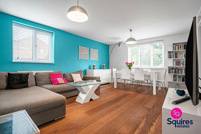 2 Bedroom Flat For Sale In Rowlands Close, London, NW7