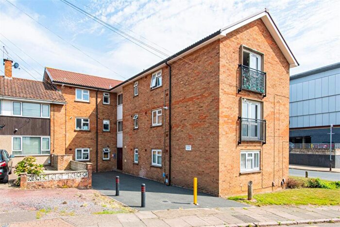 2 Bedroom Flat For Sale In Doddridge Street, Northampton, NN1