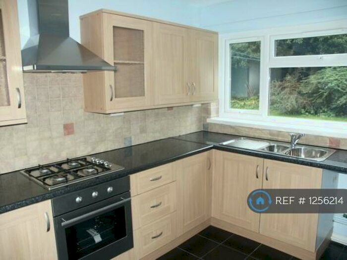 1 Bedroom Flat To Rent In Lilian Close, Norwich, NR6