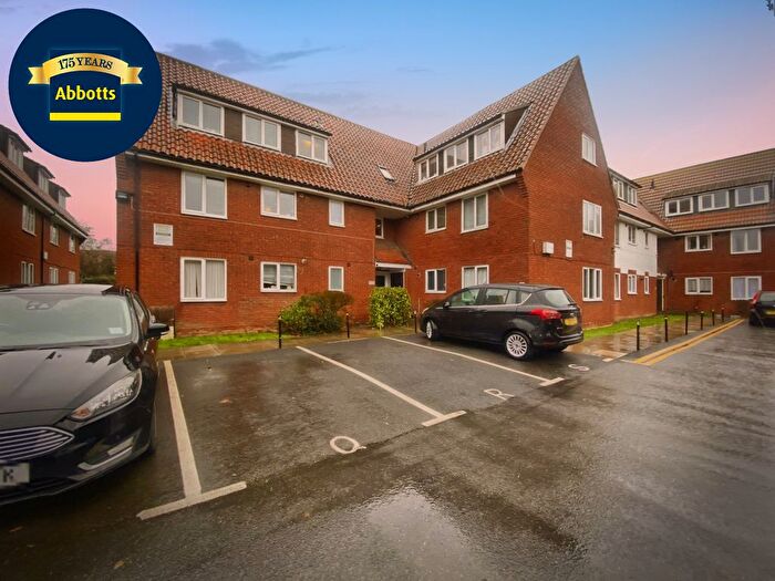 2 Bedroom Flat To Rent In South Woodham Ferrers, Chelmsford, CM3