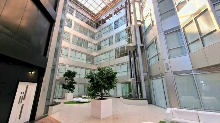 Studio To Rent In Staines Road, Hounslow, TW3