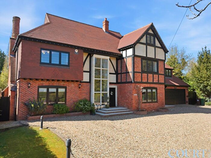 7 Bedroom Detached House For Sale In Widworthy Hayes, Hutton, Brentwood, CM13