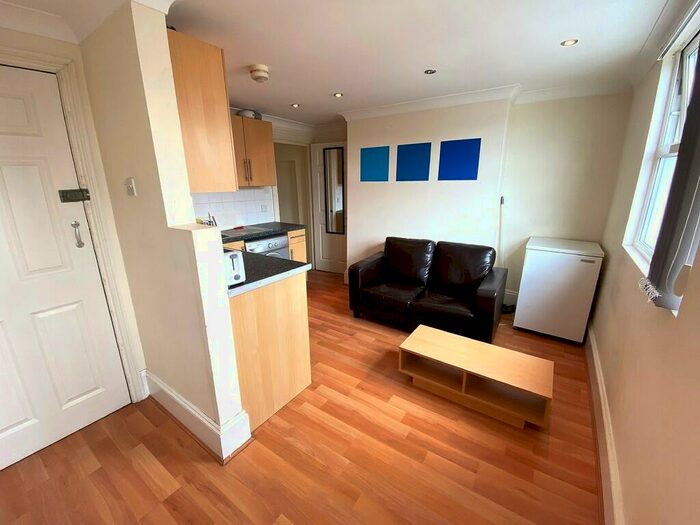 1 Bedroom Flat To Rent In Landport Terrace, Portsmouth, PO1