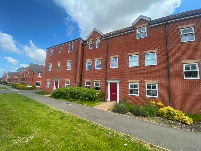 2 Bedroom Flat To Rent In Sandown Drive, Bourne, PE10