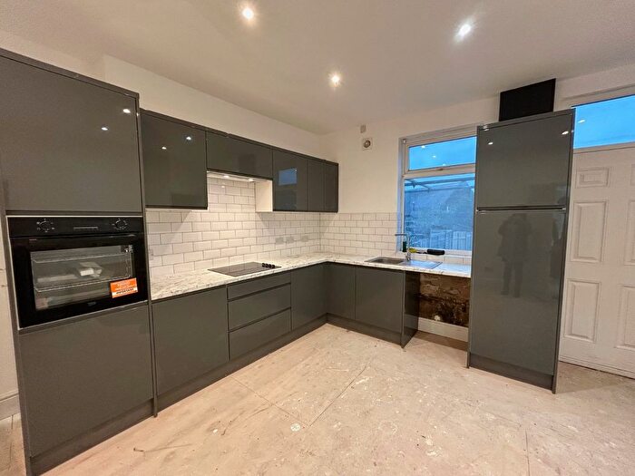 2 Bedroom Terraced House To Rent In Trafalgar Road, Sheffield, South Yorkshire, Uk, S6