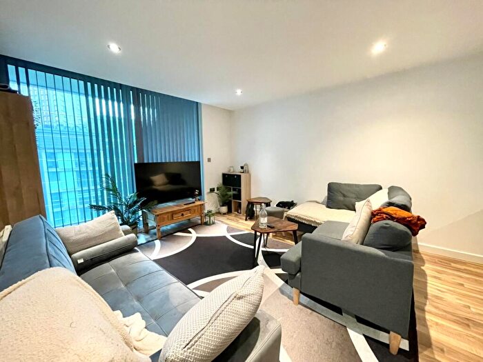 1 Bedroom Apartment To Rent In City Point, Solly Street, Sheffield, S1