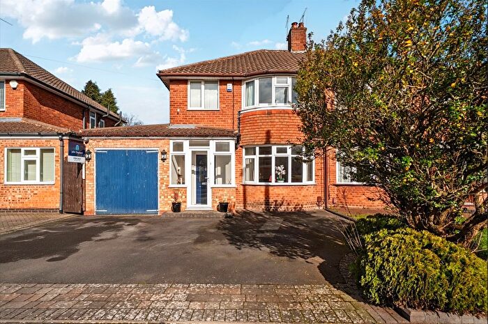 3 Bedroom Semi-Detached House For Sale In Rowlands Crescent, Solihull, West Midlands, B91