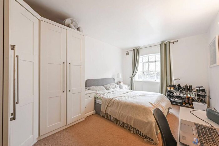 1 Bedroom Flat To Rent In Wapping High Street, Wapping, London, E1W