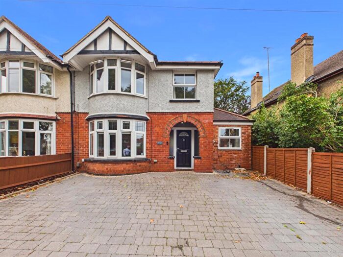3 Bedroom Semi Detached House For Sale In Denmark Road, Gloucester, GL1